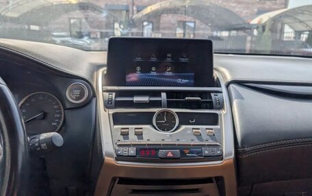 Lexus NX I, 2018 год, 2 650 000 рублей, 14 фотография