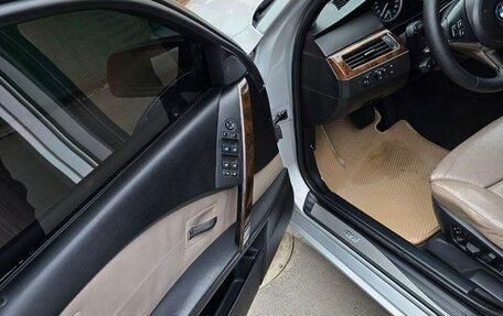 BMW 5 серия, 2005 год, 900 000 рублей, 7 фотография