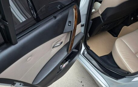 BMW 5 серия, 2005 год, 900 000 рублей, 11 фотография