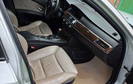 BMW 5 серия, 2005 год, 900 000 рублей, 9 фотография