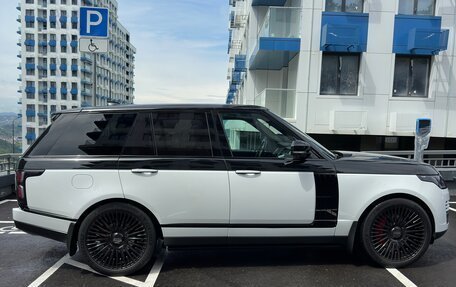 Land Rover Range Rover IV рестайлинг, 2018 год, 4 350 000 рублей, 10 фотография