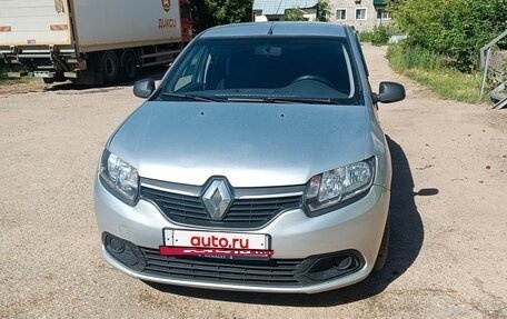 Renault Logan II, 2015 год, 400 000 рублей, 3 фотография