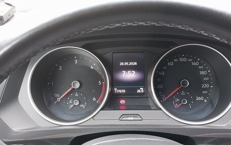 Volkswagen Tiguan II, 2018 год, 2 457 000 рублей, 7 фотография