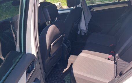 Volkswagen Tiguan II, 2018 год, 2 457 000 рублей, 10 фотография