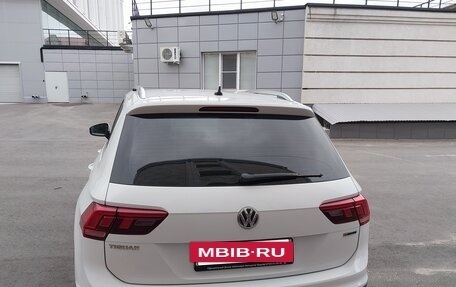 Volkswagen Tiguan II, 2018 год, 2 457 000 рублей, 6 фотография
