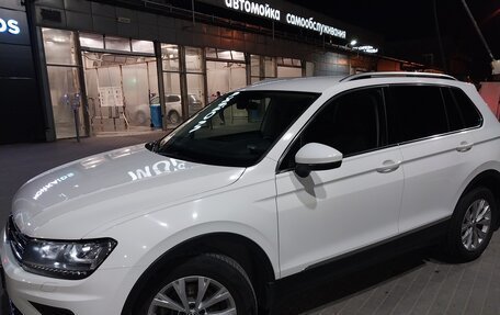 Volkswagen Tiguan II, 2018 год, 2 457 000 рублей, 14 фотография