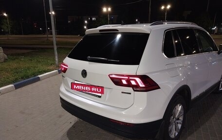Volkswagen Tiguan II, 2018 год, 2 457 000 рублей, 17 фотография
