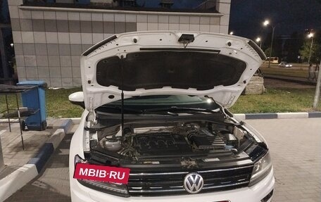 Volkswagen Tiguan II, 2018 год, 2 457 000 рублей, 23 фотография