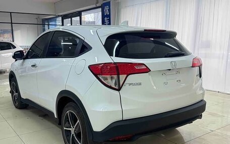 Honda Vezel, 2022 год, 1 320 000 рублей, 6 фотография