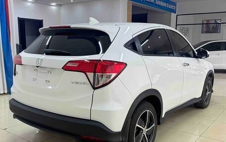 Honda Vezel, 2022 год, 1 320 000 рублей, 4 фотография