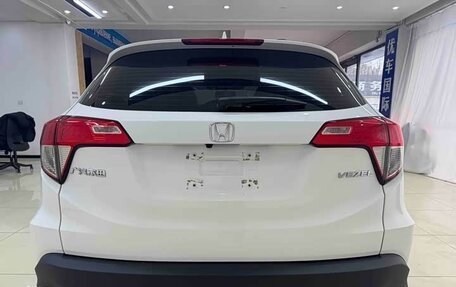 Honda Vezel, 2022 год, 1 320 000 рублей, 5 фотография