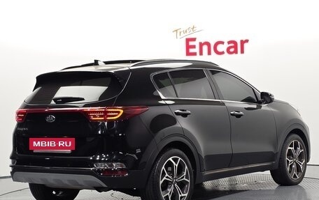 KIA Sportage IV рестайлинг, 2019 год, 1 800 000 рублей, 2 фотография