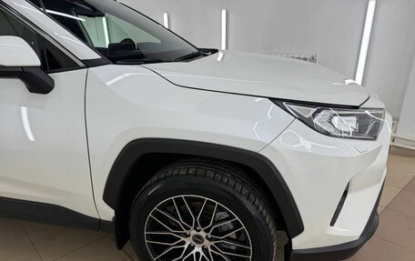 Toyota RAV4, 2021 год, 4 197 000 рублей, 9 фотография