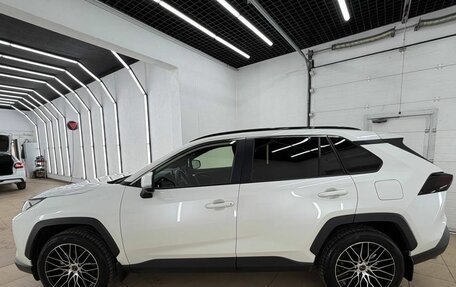 Toyota RAV4, 2021 год, 4 197 000 рублей, 6 фотография