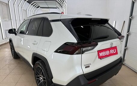 Toyota RAV4, 2021 год, 4 197 000 рублей, 4 фотография