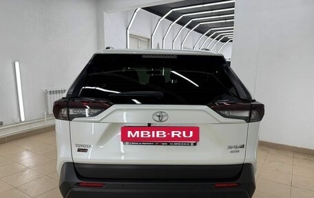 Toyota RAV4, 2021 год, 4 197 000 рублей, 7 фотография