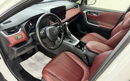 Toyota RAV4, 2021 год, 4 197 000 рублей, 26 фотография