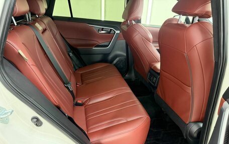 Toyota RAV4, 2021 год, 4 197 000 рублей, 16 фотография