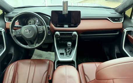 Toyota RAV4, 2021 год, 4 197 000 рублей, 17 фотография