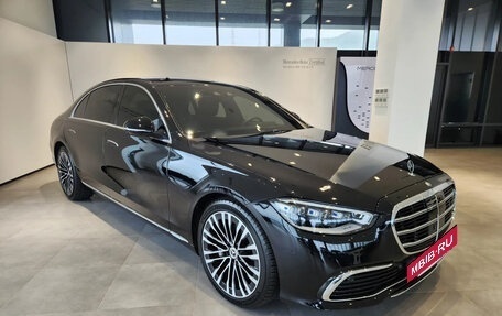 Mercedes-Benz S-Класс, 2023 год, 9 200 000 рублей, 2 фотография