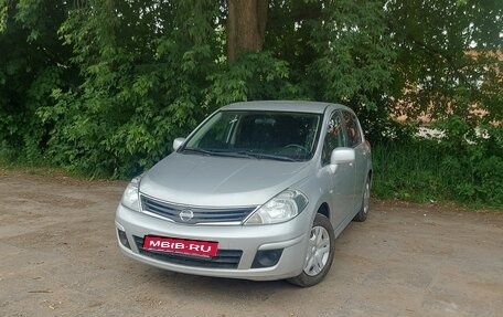 Nissan Tiida, 2011 год, 800 000 рублей, 1 фотография