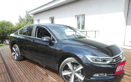 Volkswagen Passat B8 рестайлинг, 2019 год, 2 880 000 рублей, 1 фотография