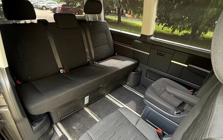 Volkswagen Multivan T6 рестайлинг, 2020 год, 6 000 000 рублей, 15 фотография