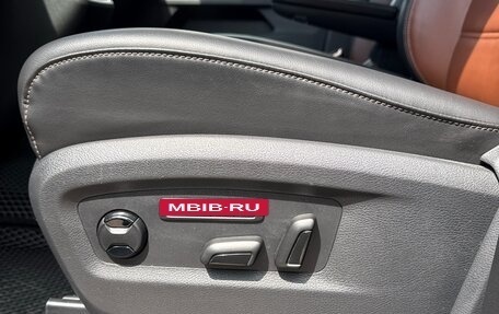 Volkswagen Multivan T6 рестайлинг, 2020 год, 6 000 100 рублей, 12 фотография