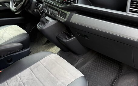 Volkswagen Multivan T6 рестайлинг, 2020 год, 6 000 000 рублей, 18 фотография