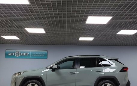 Toyota RAV4, 2019 год, 3 170 000 рублей, 8 фотография