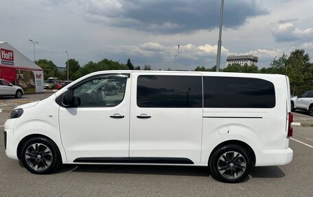 Opel Zafira Life I, 2022 год, 2 900 000 рублей, 2 фотография