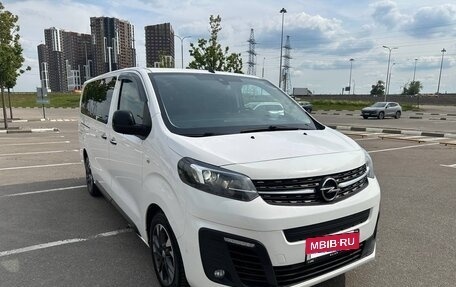 Opel Zafira Life I, 2022 год, 2 900 000 рублей, 6 фотография