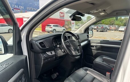 Opel Zafira Life I, 2022 год, 2 900 000 рублей, 9 фотография