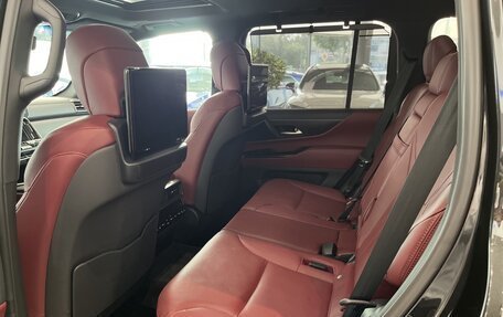 Lexus LX, 2025 год, 18 930 000 рублей, 16 фотография