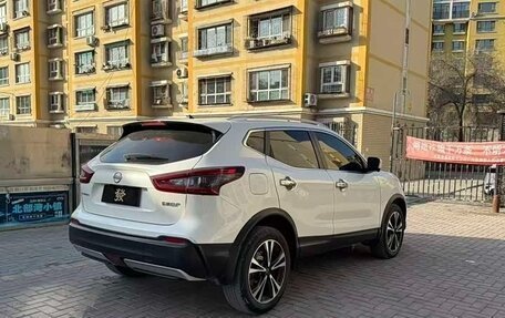 Nissan Qashqai, 2023 год, 1 720 000 рублей, 6 фотография