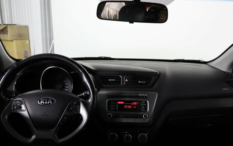 KIA Rio III рестайлинг, 2016 год, 899 990 рублей, 13 фотография