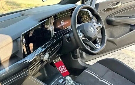Volkswagen Golf VIII, 2023 год, 1 400 000 рублей, 4 фотография