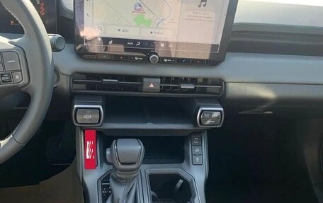 Toyota RAV4, 2025 год, 4 200 000 рублей, 9 фотография