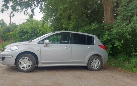 Nissan Tiida, 2011 год, 800 000 рублей, 3 фотография