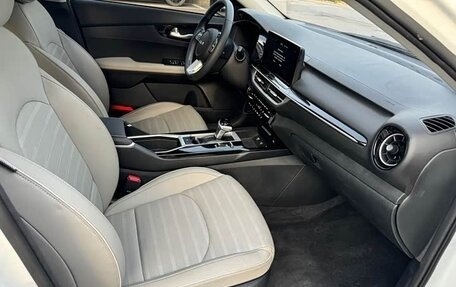 KIA K3, 2023 год, 1 250 000 рублей, 9 фотография