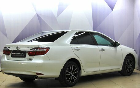Toyota Camry, 2016 год, 1 850 000 рублей, 6 фотография