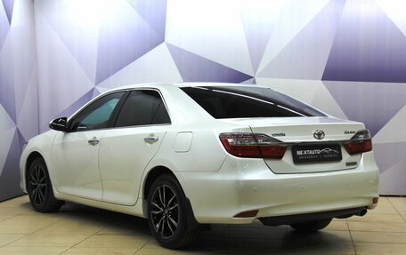 Toyota Camry, 2016 год, 1 850 000 рублей, 3 фотография