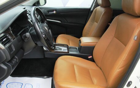 Toyota Camry, 2016 год, 1 850 000 рублей, 11 фотография