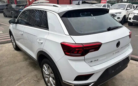 Volkswagen T-Roc I, 2023 год, 1 350 000 рублей, 6 фотография