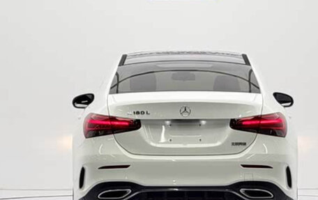 Mercedes-Benz A-Класс, 2022 год, 2 500 000 рублей, 5 фотография