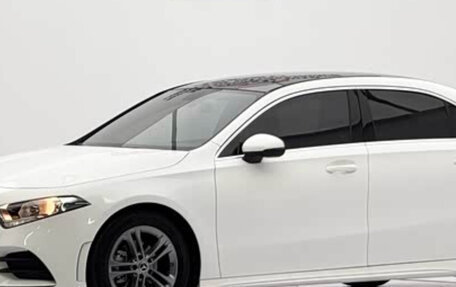 Mercedes-Benz A-Класс, 2022 год, 2 500 000 рублей, 2 фотография