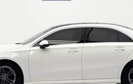 Mercedes-Benz A-Класс, 2022 год, 2 500 000 рублей, 7 фотография