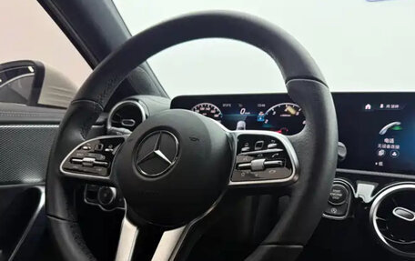 Mercedes-Benz A-Класс, 2022 год, 2 500 000 рублей, 12 фотография