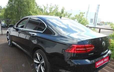 Volkswagen Passat B8 рестайлинг, 2019 год, 2 880 000 рублей, 2 фотография