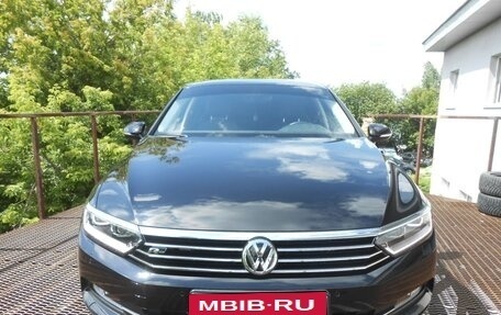 Volkswagen Passat B8 рестайлинг, 2019 год, 2 880 000 рублей, 7 фотография